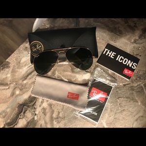 Ray-Ban Aviator Classic